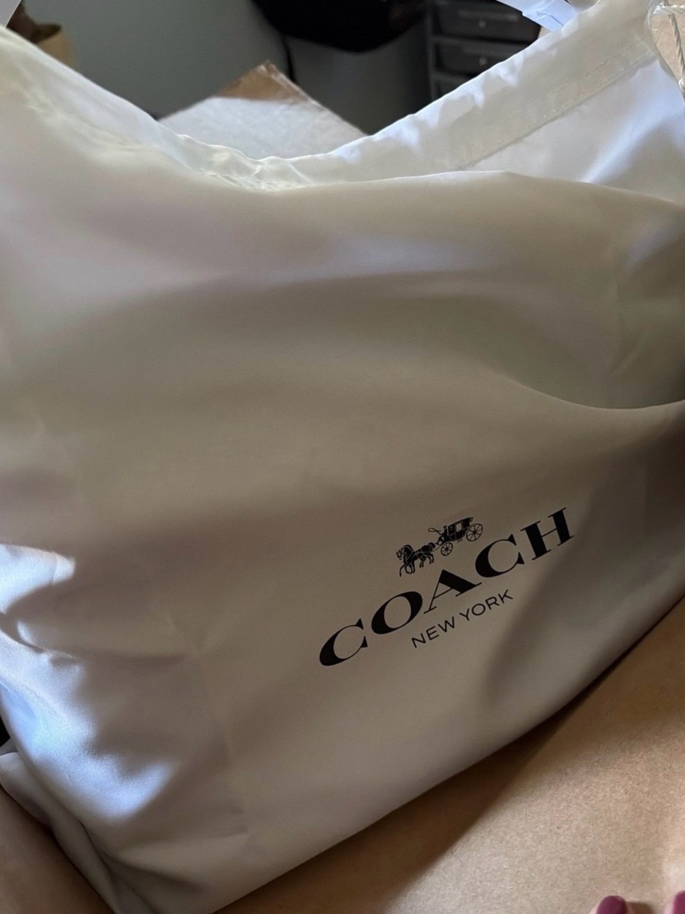 Coach Chelsea 36 Shoulder Bag in Maple - Picture 9 of 9